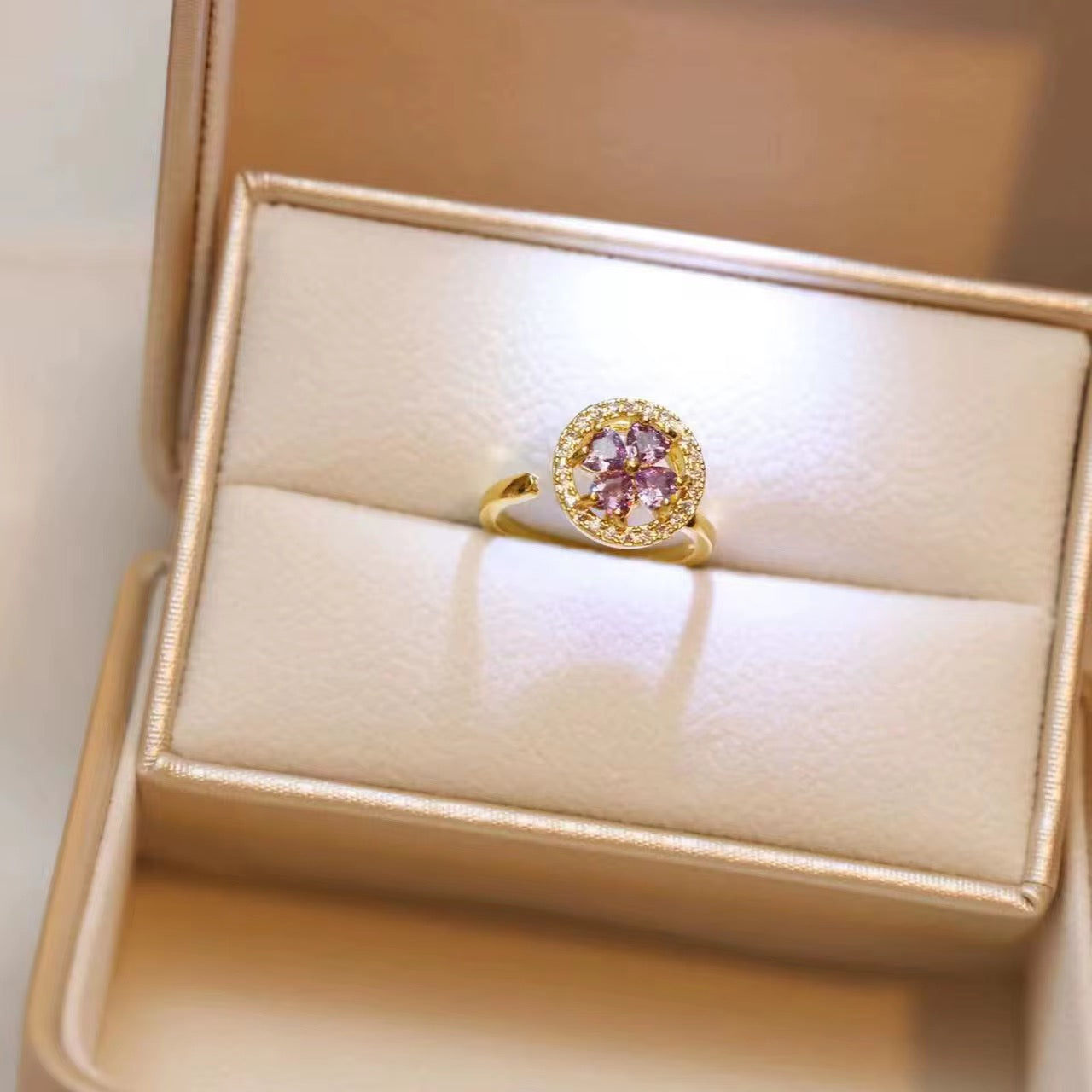 Bague acier titane avec zircon rose – bijou cadeau femme