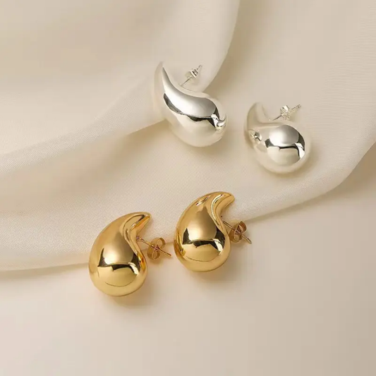 Boucles goutte d’eau dorées et argentées – acier inoxydable moderne