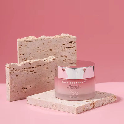 Crème visage hydratante éclat Denichetaperle – Niacinamide & céramides, soin hydratant unifiant.”
