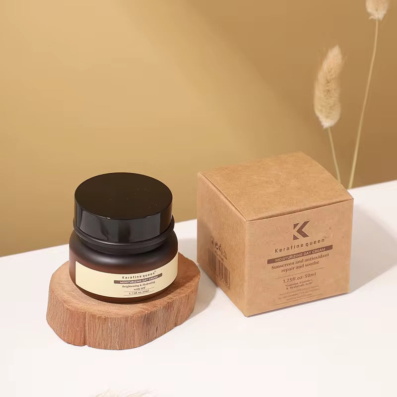 Denichetaperle Moisturizing Day Cream with SPF – Vitamin C & Hyaluronic Acid.”
