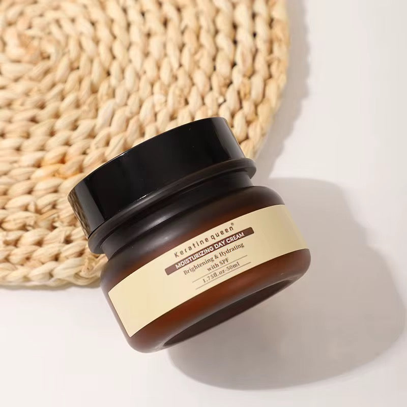 Crème de jour hydratante SPF – Vitamine C & Acide Hyaluronique /Denichetaperle