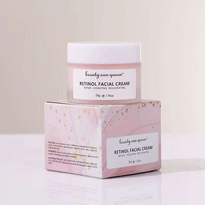 Routine visage au rétinol en crème, pot blanc et boîte rose ornée de motifs dorés, format 50 g