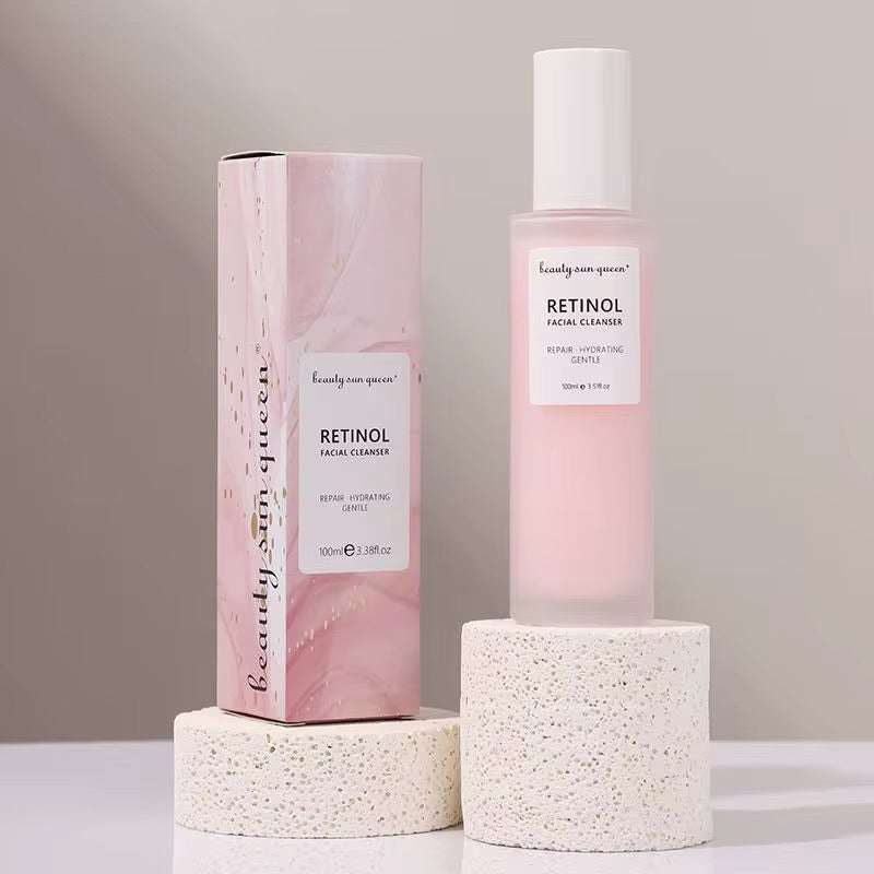 Routine visage au rétinol en flacon rose, avec boîte assortie, soin nettoyant hydratant au rétinol.
